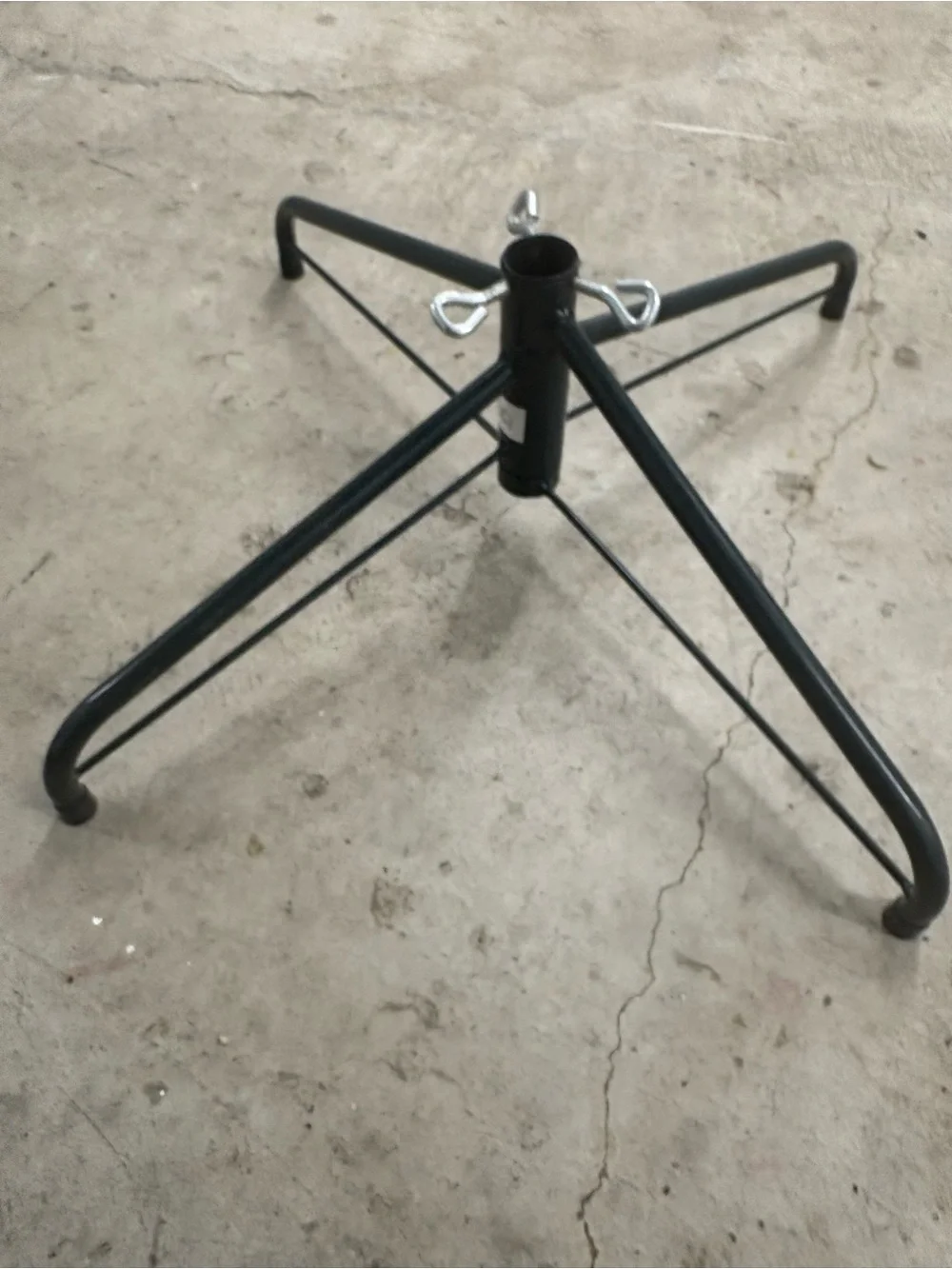 Black Metal Artificial Christmas Tree Stand w/ Wing Screw Clamps